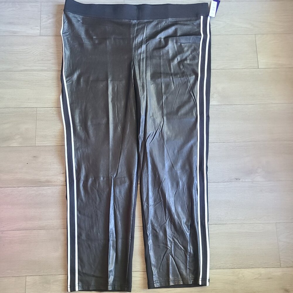 NEW Nygard Slims Plus Pleather Pants with Stripe 3X CA$20